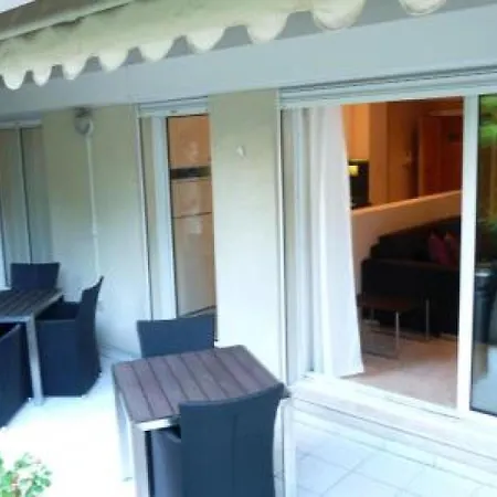 شقة Sleeps 4 Pool Air Con Wifi كان